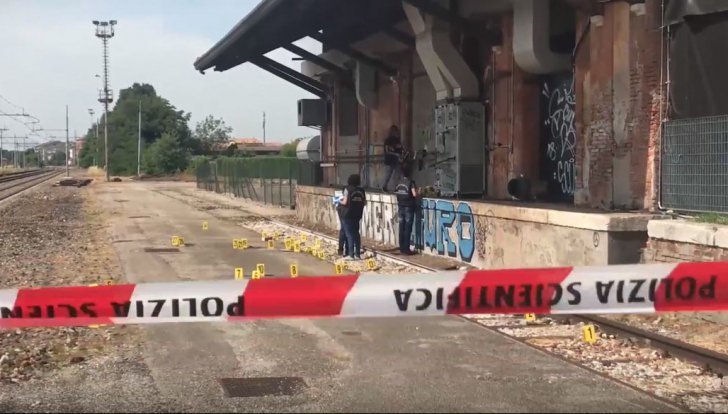 Caz șocant în Italia: un român fără adăpost, bătut și incendiat de necunoscuți într-o gară