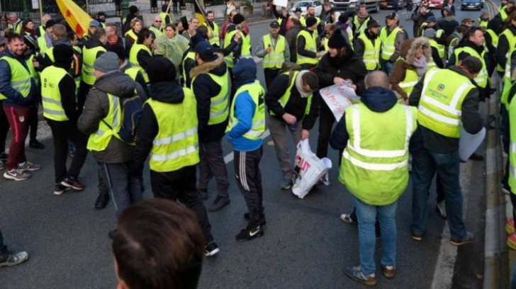 Violențe la Paris, după parada de Ziua Franței: 152 de protestatari, reținuți