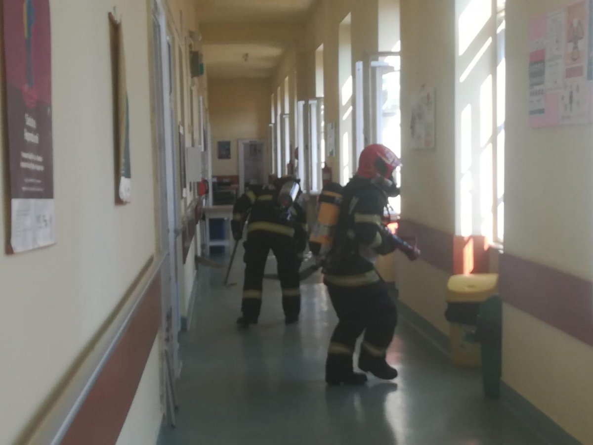 ISU în acțiune la Spitalul Municipal Arad