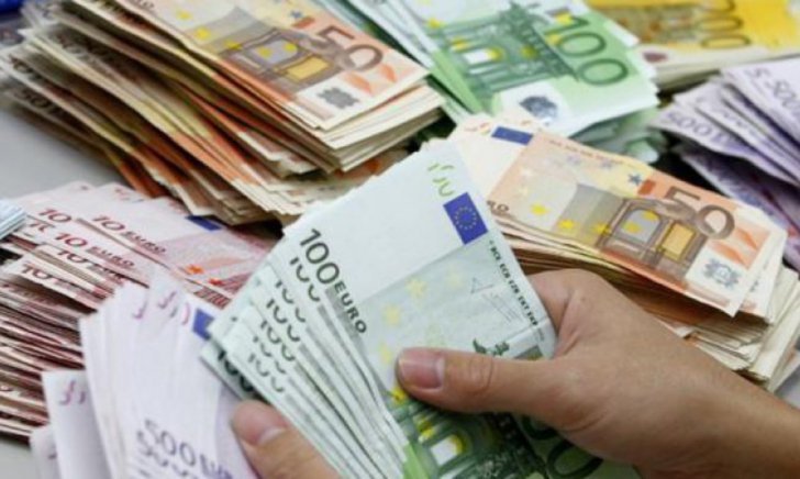 Ce amendă riscă România după netranspunerea Directivei UE privind spălarea banilor?