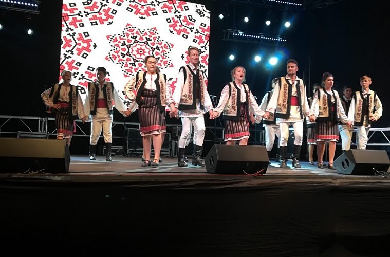 Festivalul Cântecului Popular din Ţara Zărandului la Sebiş