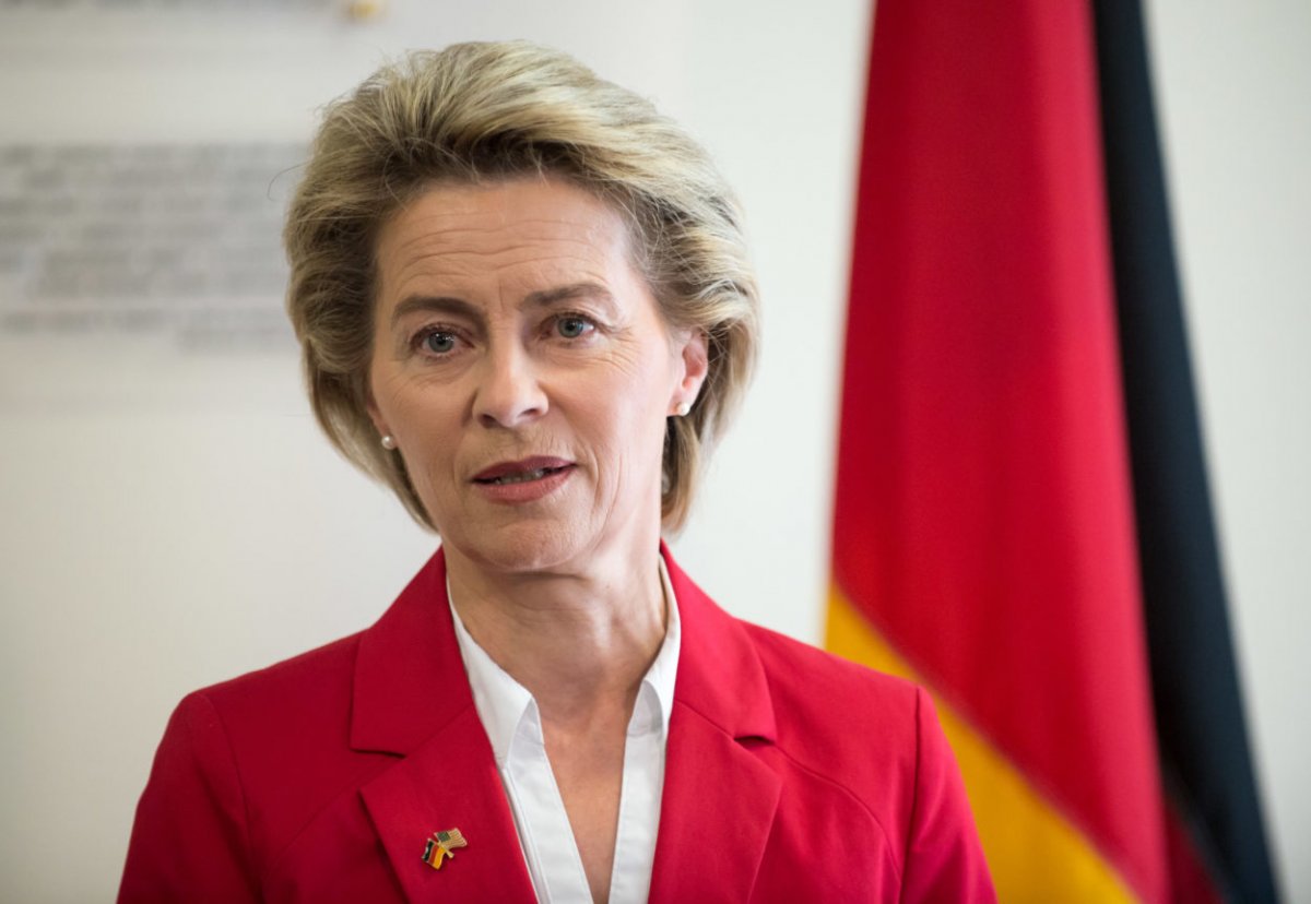 Ursula von der Leyen va anunța marți componența Comisiei Europene. Ce se întâmplă cu Nica și Plumb