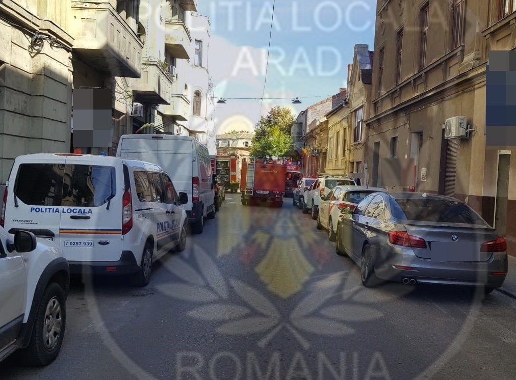 Trafic fluidizat de poliţiştii locali pe strada Ştefan Cicio Pop