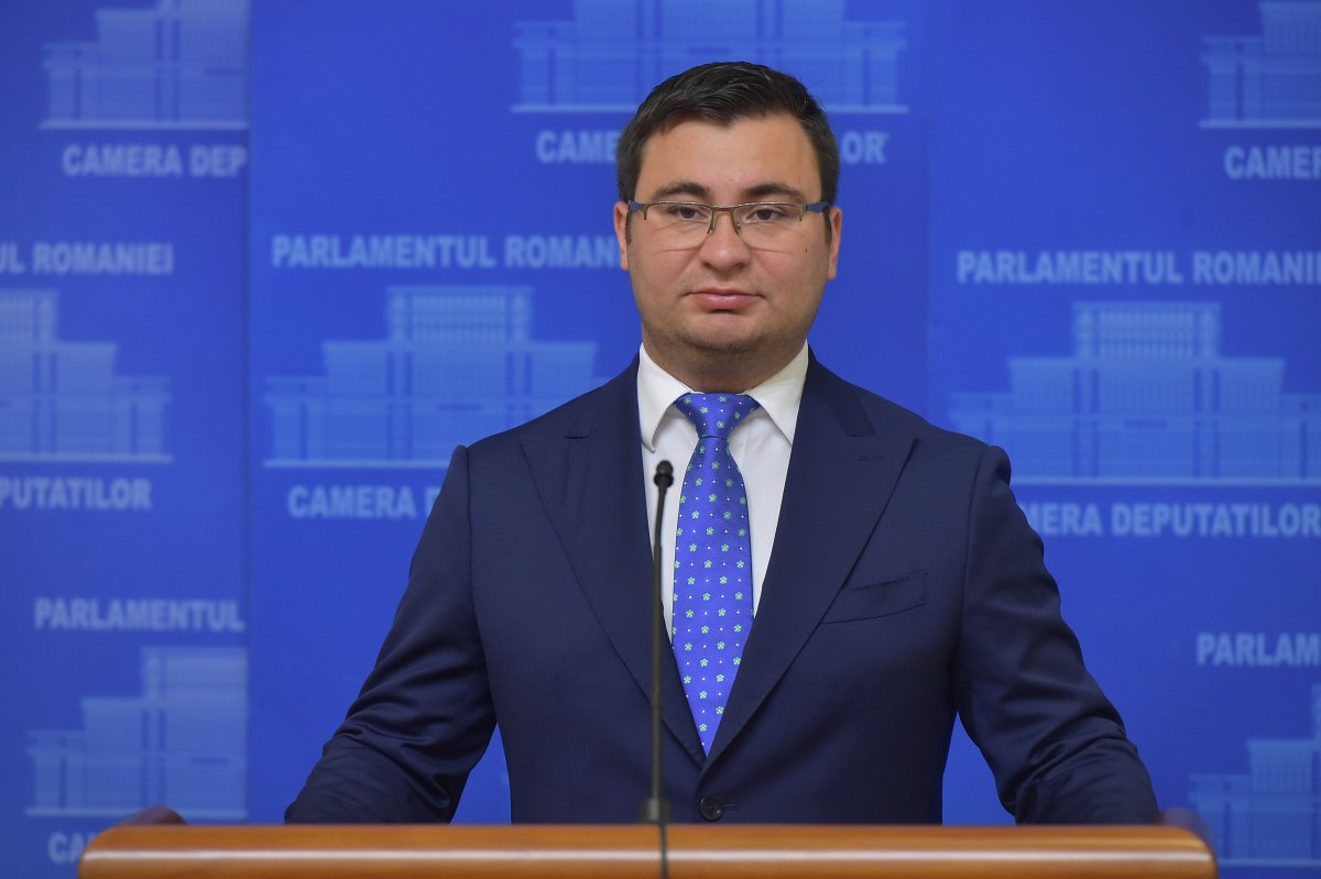 Glad Varga, în Parlament: „Palatul Copiilor ar trebui să fie o prioritate pentru MEN și IȘJ Arad, care ar trebui să vină cu soluții concrete, nu cu ultimatumuri lipsite de orice urmă de bun-simț”