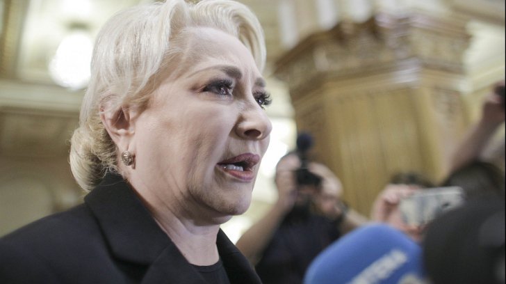 Dăncilă, la sosirea în Parlament: