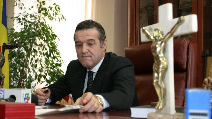 Revenire spectaculoasă în politică. Gigi Becali îşi face partid cu preoţi şi înalţi ierarhi