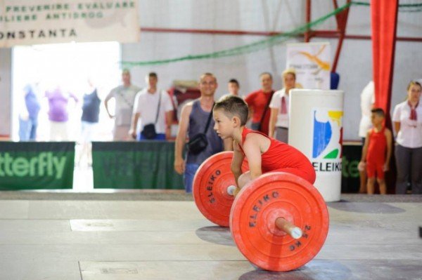 Halterofilii CSM Arad, medaliaţi la Timişoara şi Cluj