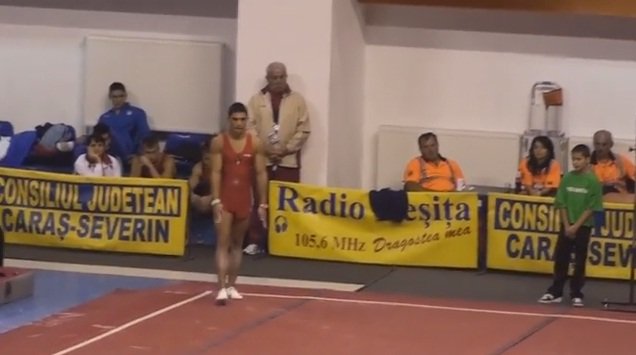 Un performer se reîntoarce în familia gimnasticii artistice a CSM-ului arădean