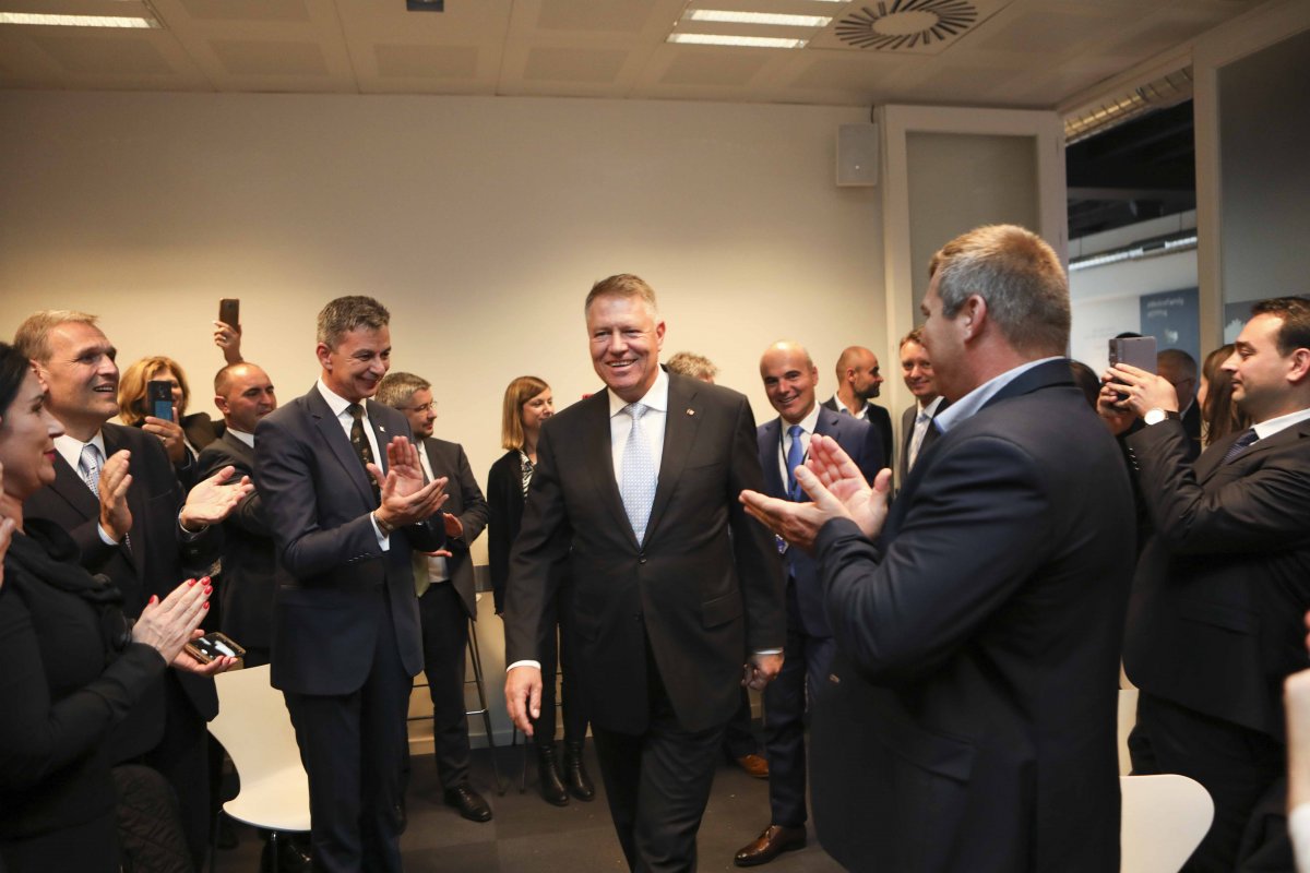 Klaus Iohannis, alături de românii din Diaspora. CE le-a transmis acestora (ADVERTORIAL)