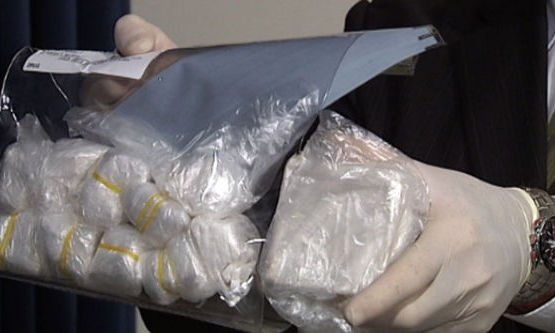 VIDEO. Captură record, 20 de kilograme de heroină capturate de poliţiştii antidrog