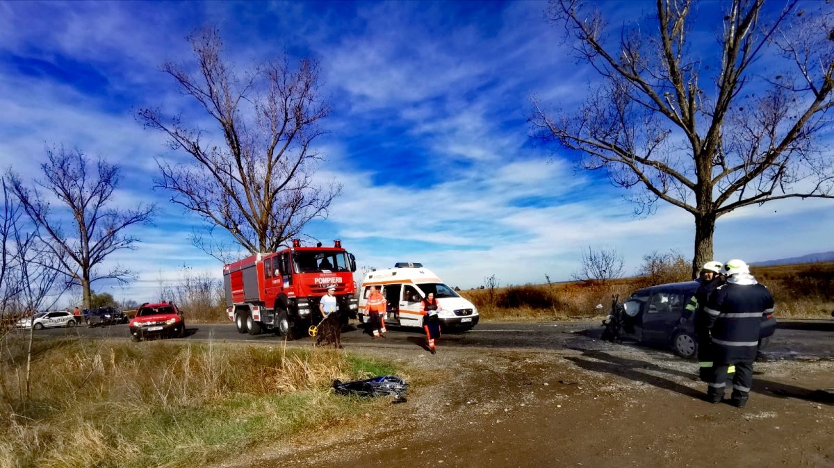 Accident cu două victime la intrarea în Bocsig