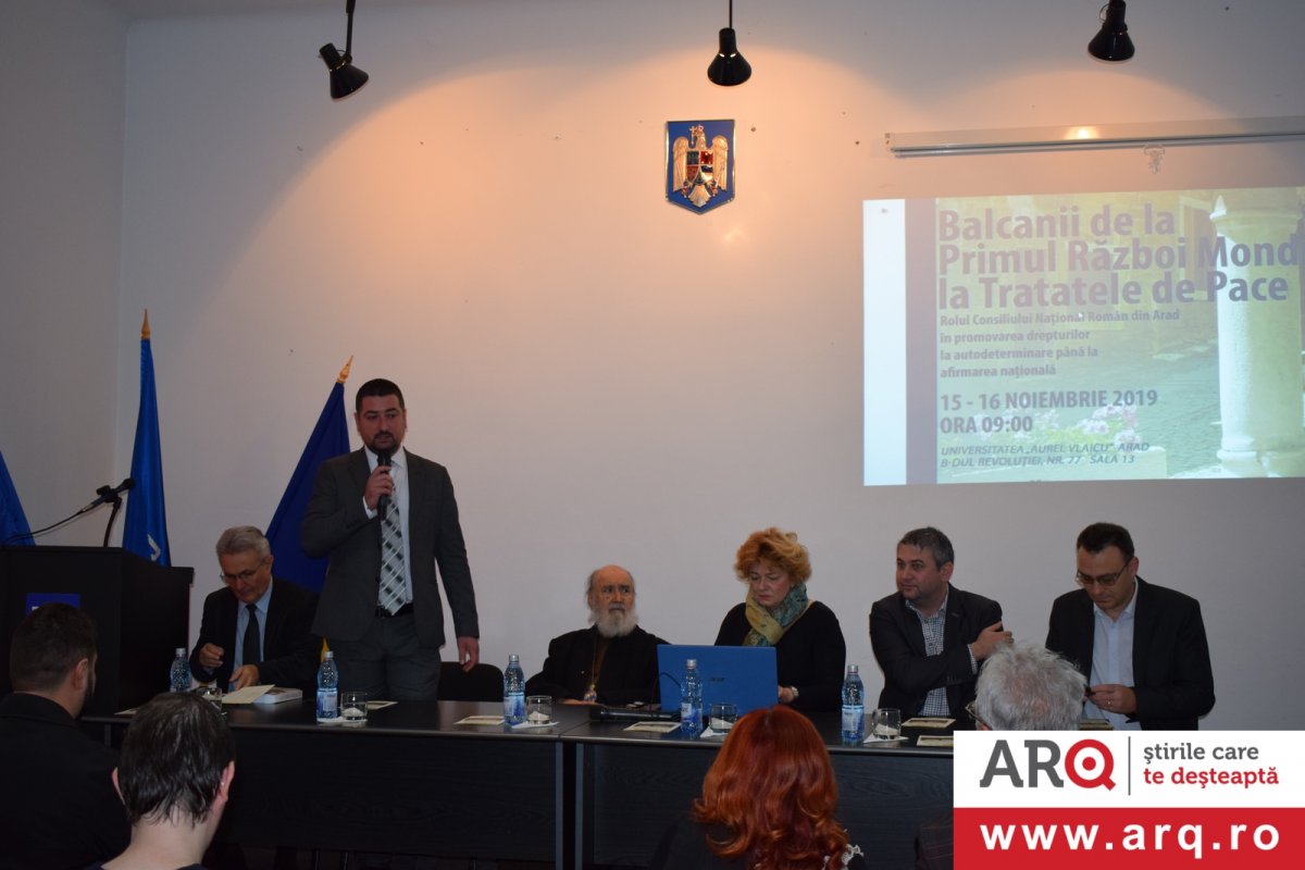 Conferința istoricilor la Universitatea „Aurel Vlaicu” din Arad