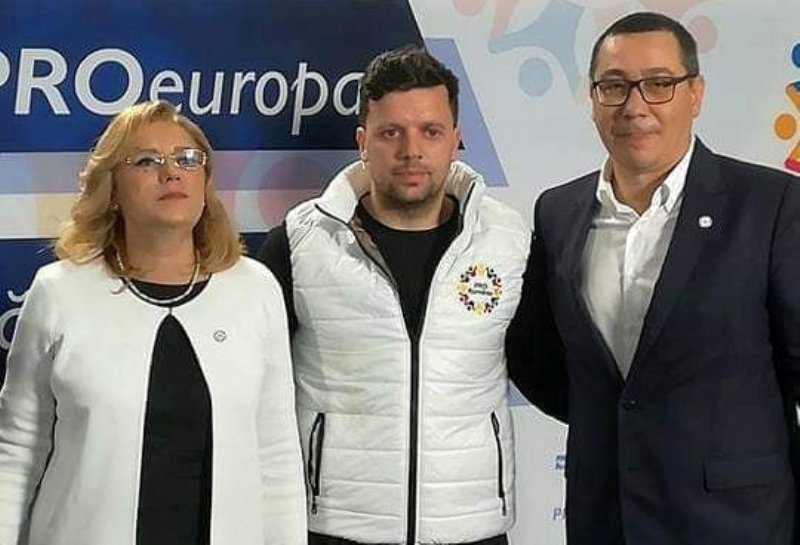 USR negociază cu „oamenii noi” din Pro România, nemulțumiți de Ponta, care în partidul lui Barna se vor transforma în „oameni și mai noi”
