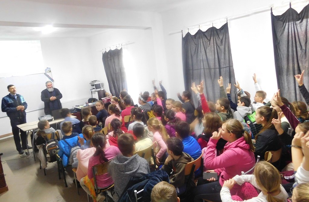 Activitate educativă despre siguranța online organizată la Școala Gimnazială Galșa
