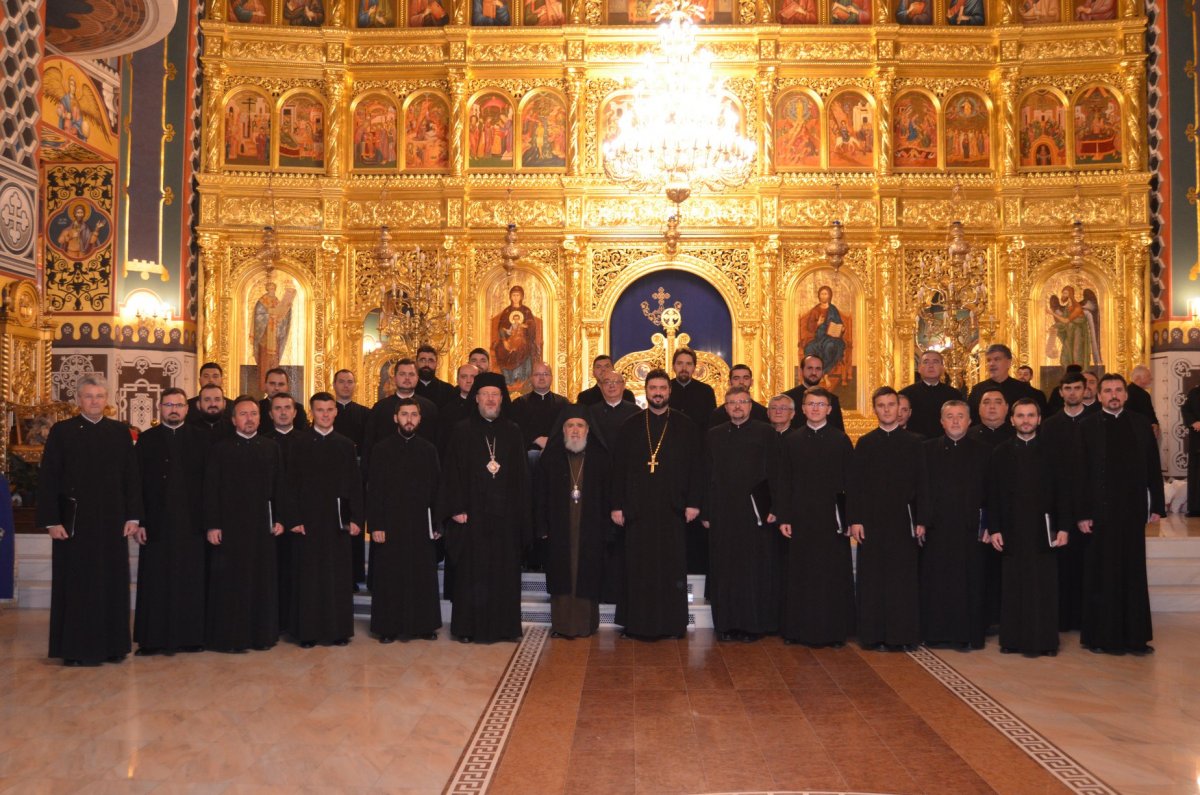  Corala preoților Arhiepiscopiei Aradului a concertat la Catedrala Arhiepiscopală „Sfânta Treime”