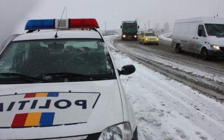 Avertizare INFOTRAFIC: Se circulă în condiții de iarnă pe mai multe drumuri naționale!
