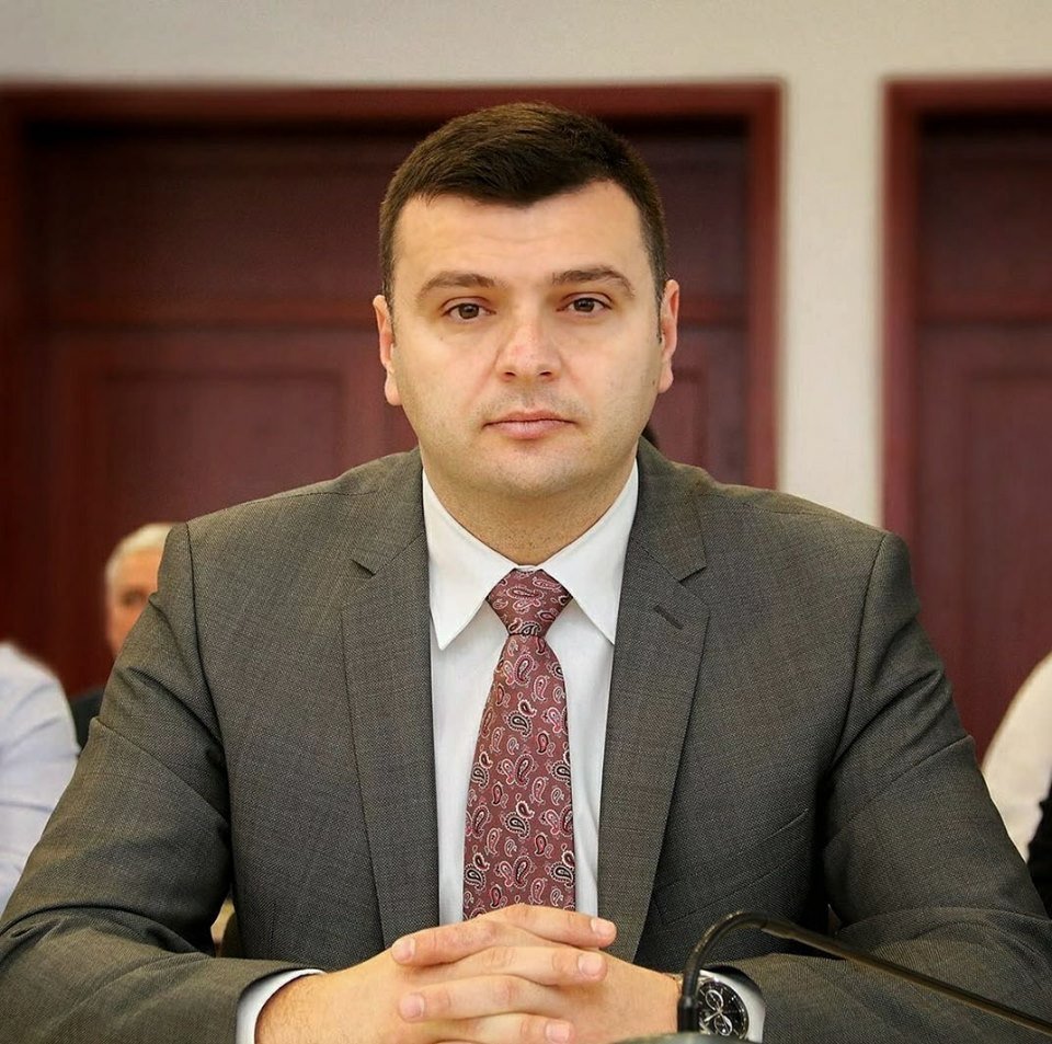 Sergiu Bîlcea: „România are buget, putem porni proiectele locale”