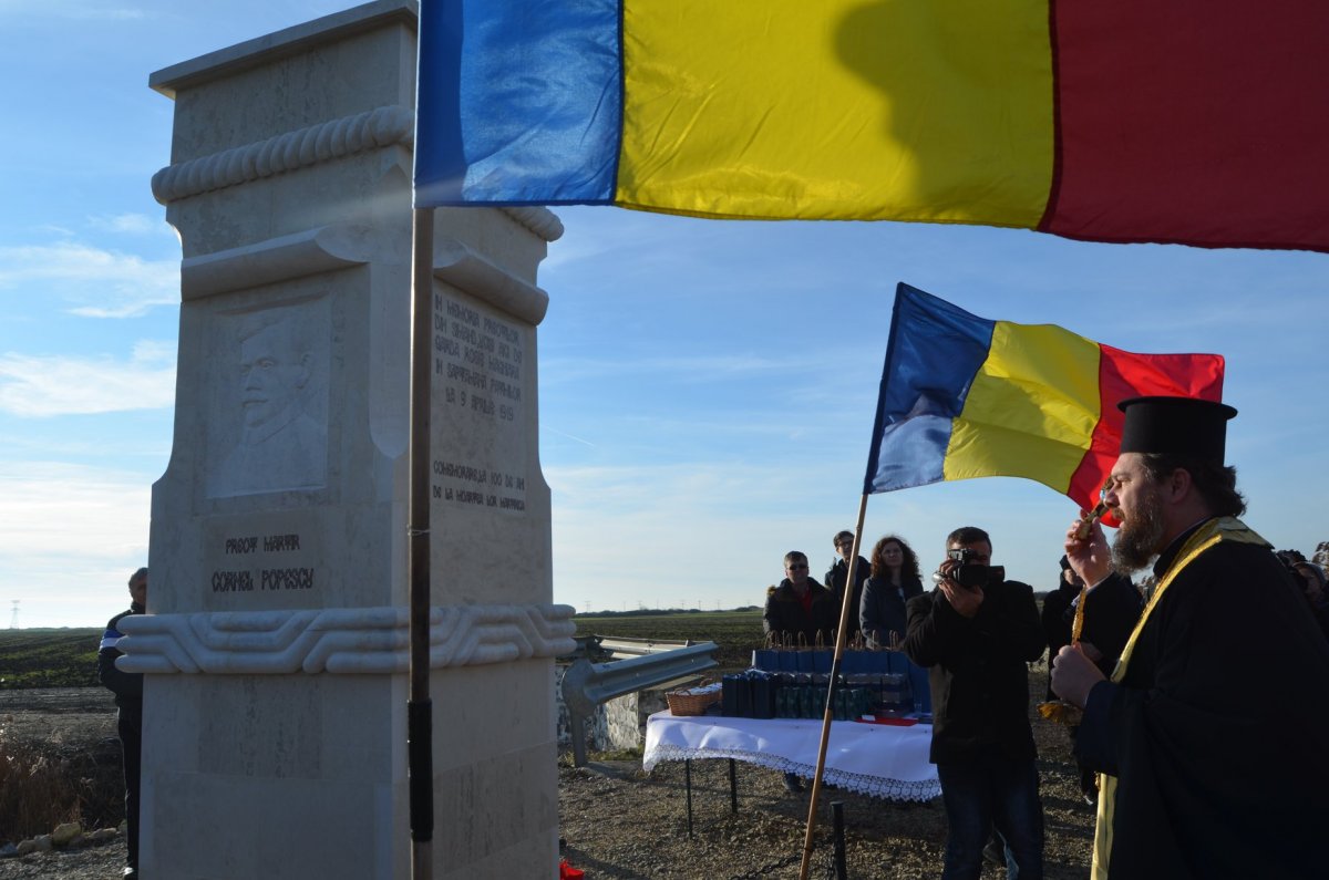 Sfințirea monumentului preoților martiri Cornel Popescu și Cornel Leucuța din Șimand