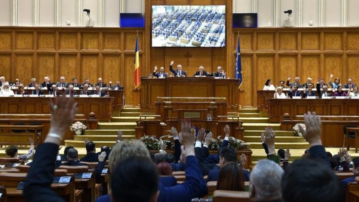 Moțiunea, dezbătută și votată, astăzi, la ora 12. Orban: 