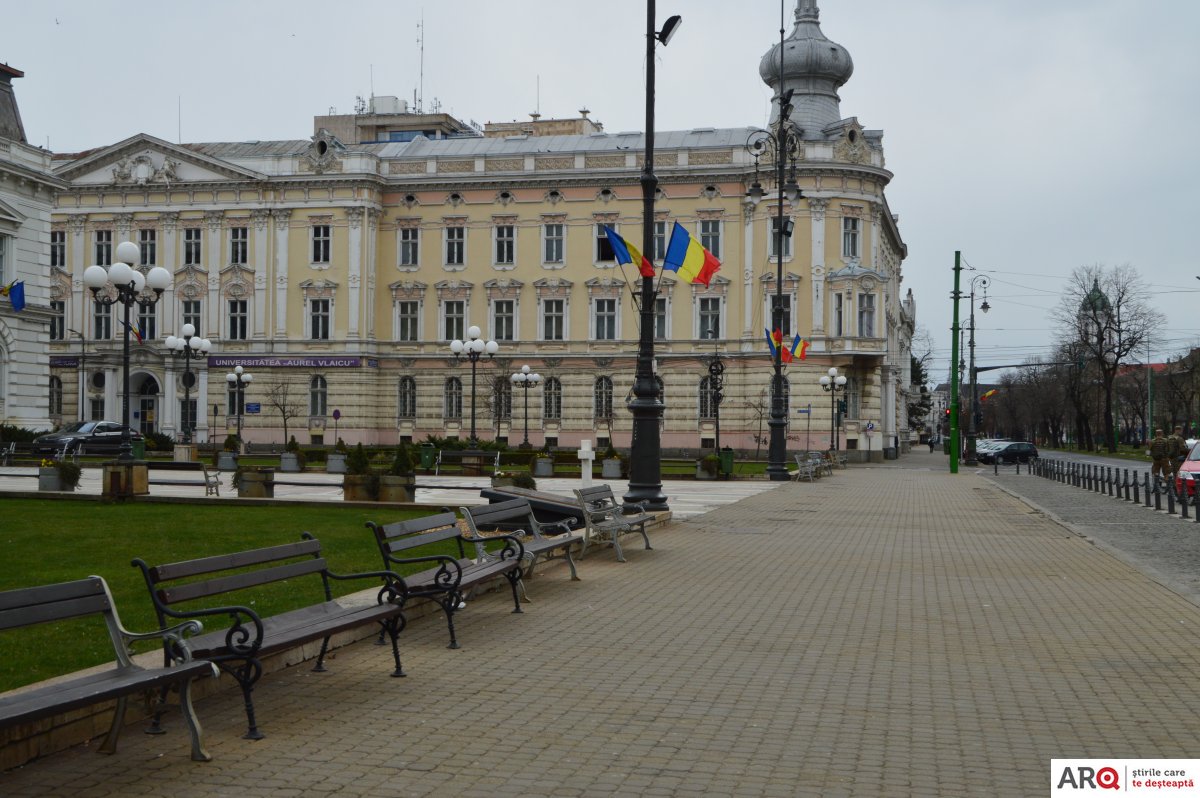 Arădenii respectă restricţiile impuse de ordonanţa militară 