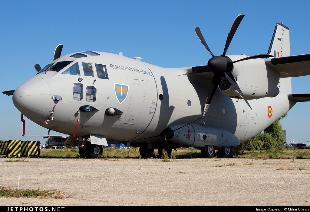  O aeronavă militară a adus materiale sanitare din Turcia