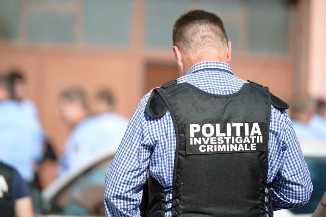 Arădean condamnat pentru furt prins de poliţişti la Vinga 