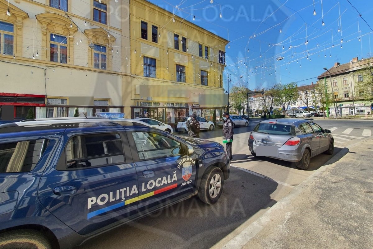 Unanimitate de voturi pentru  reorganizarea Poliției Locale: mai mulți oameni în stradă