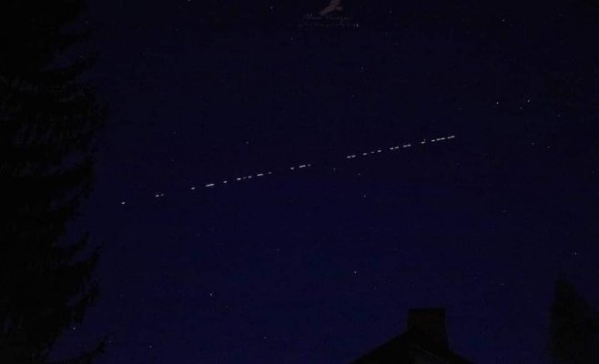 Sateliţii Starlink vor putea fi văzuţi pe cerul Aradului / UPDATE: (VIDEO) Arădenii au privit reţeaua de sateliţi şi chiar au imortalizat momentul