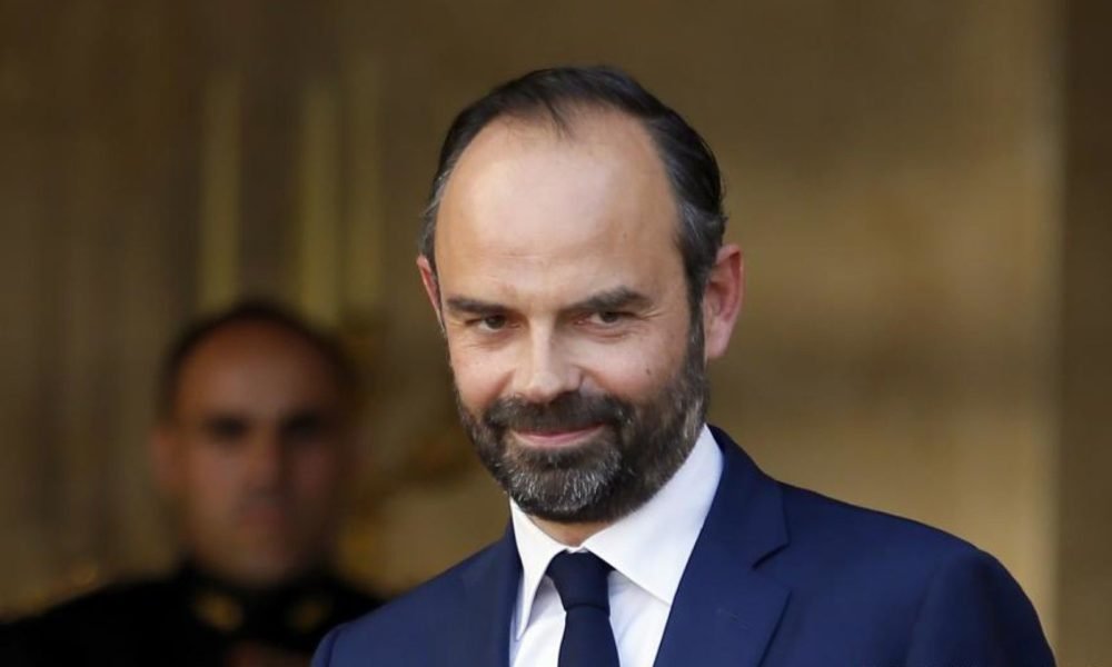 Premierul Franţei spune că este timpul pentru relaxarea măsurilor de izolare 