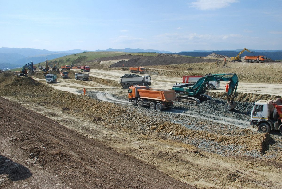 Ministerul Transporturilor, Infrastructurii şi Comunicaţiilor a deschis noi şantiere în perioada stării de urgenţă 