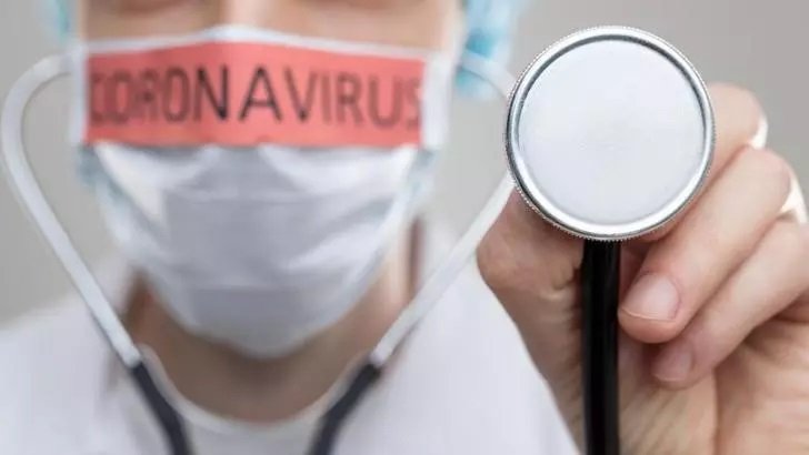 Un nou deces în rândul cadrelor medicale. O infirmieră din Vaslui a murit din cauza COVID-19