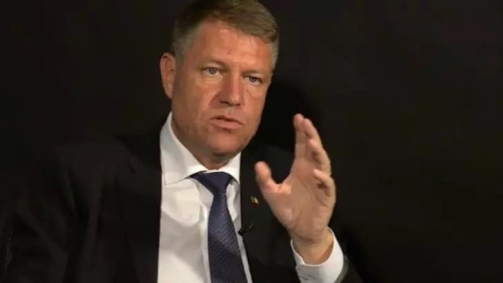 Demisiile medicilor, INTERZISE pe perioada stării de urgenţă. Mesajul lui Iohannis