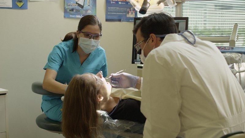 În ce condiții se deschid cabinetele dentare și se reia asistența medicală ambulatorie
