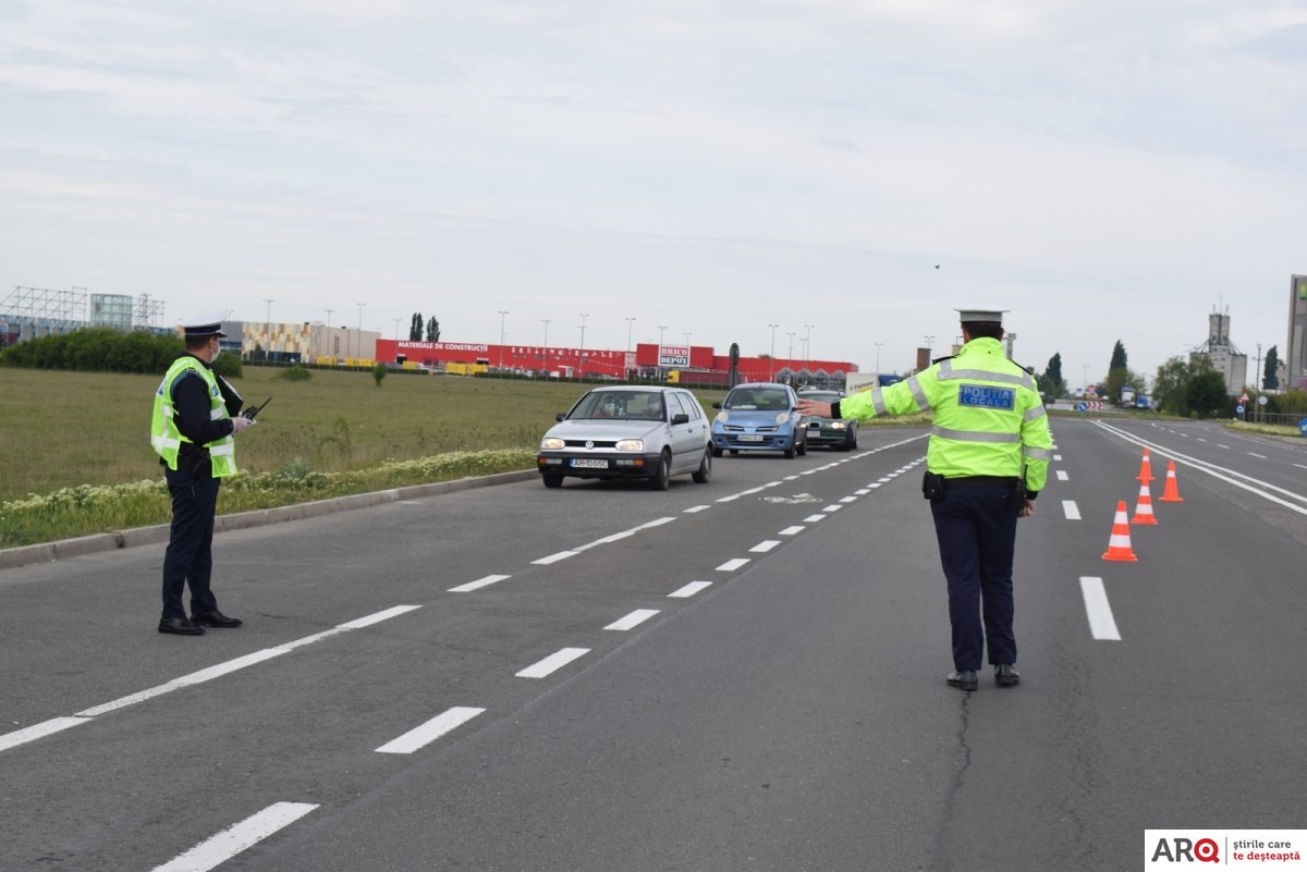 Legea care conferă autorităților puteri depline în starea de alertă intră astăzi în vigoare; ce amenzi pot fi aplicate / UPDATE: E „alertă maximă”; ce prevede hotărârea de guvern adoptată astăzi