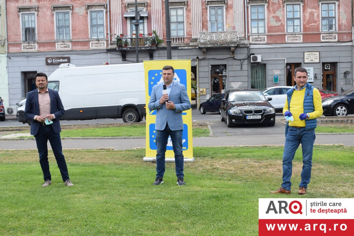 Reamenajarea teraselor după noi reguli și zonele de promenadă au fost prezentate de liderii PNL din municipiu