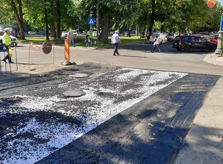 Sergiu Bîlcea: „Se toarnă asfalt pe ultimul tronson de pe Bulevardul Revoluției”
