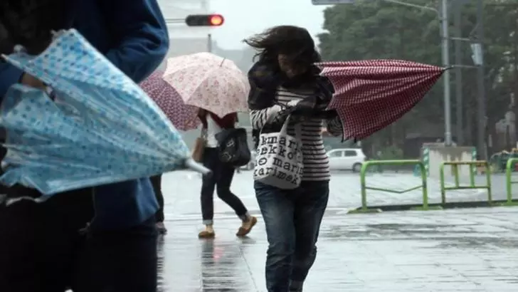 ALERTĂ METEO. ANM anunţă alte patru zile de furtuni în toată ţara