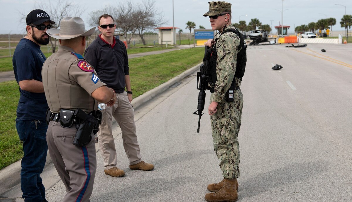 Un individ a atacat o bază aeriană din Texas; acesta a fost „neutralizat”