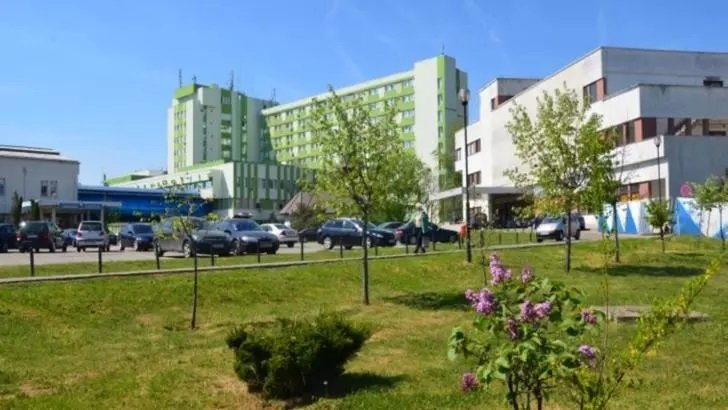 Caz ȘOCANT: O femeie s-a aruncat de la etajul 6 al Spitalului Județean din Timișoara