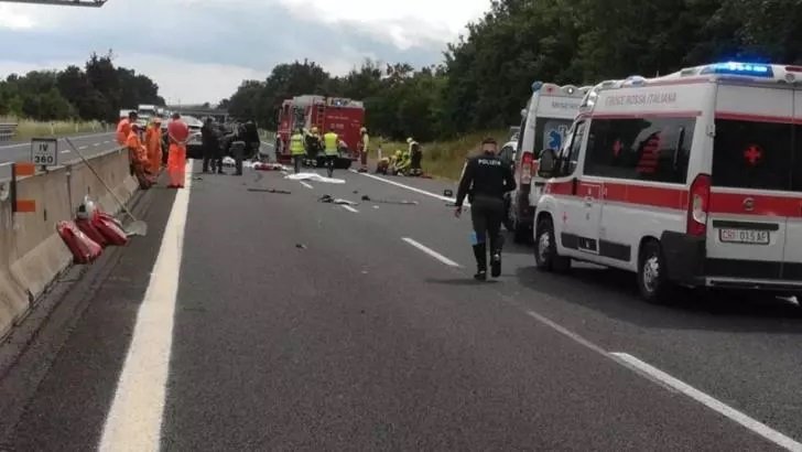 Accident înfiorător, în Italia: 4 români au murit, între care doi copii 
