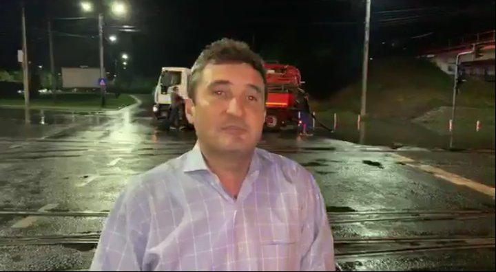 Primarul Bibarț a fost să vadă situația de la pasajul inundat și cere explicații de la Compania de Apă (VIDEO)