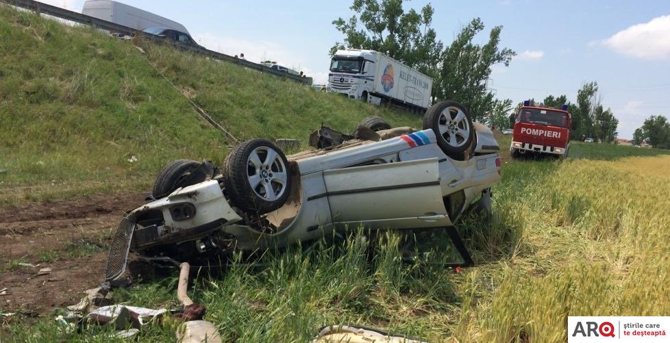 Accident spectaculos cu BMW la Şagu / UPDATE: Ce spun cei de la IPJ Arad despre accident 