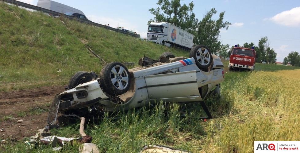 Accident spectaculos cu BMW la Şagu / UPDATE: Ce spun cei de la IPJ Arad despre accident