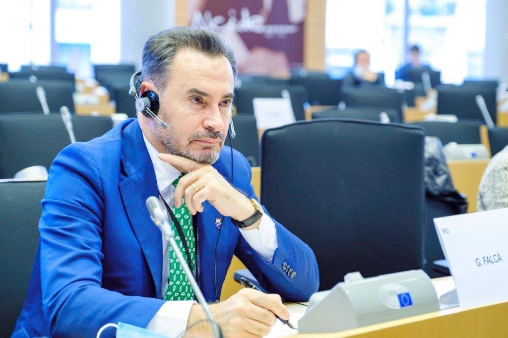  Gheorghe Falcă a participat la ședința extraordinară a grupului PPE cu președintele Comisiei Europene