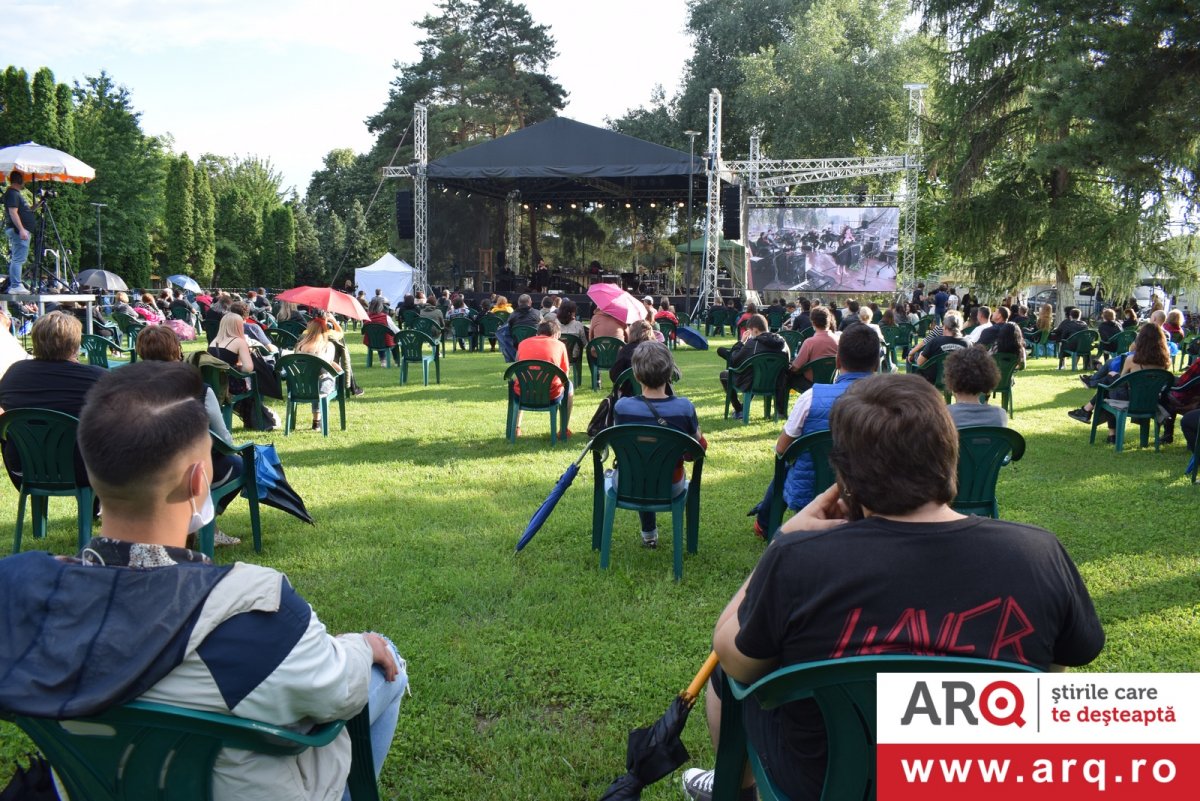 Și a fost POP & ROCK SIMFONIC pe Ștrandul Neptun cu Filarmonica din Arad