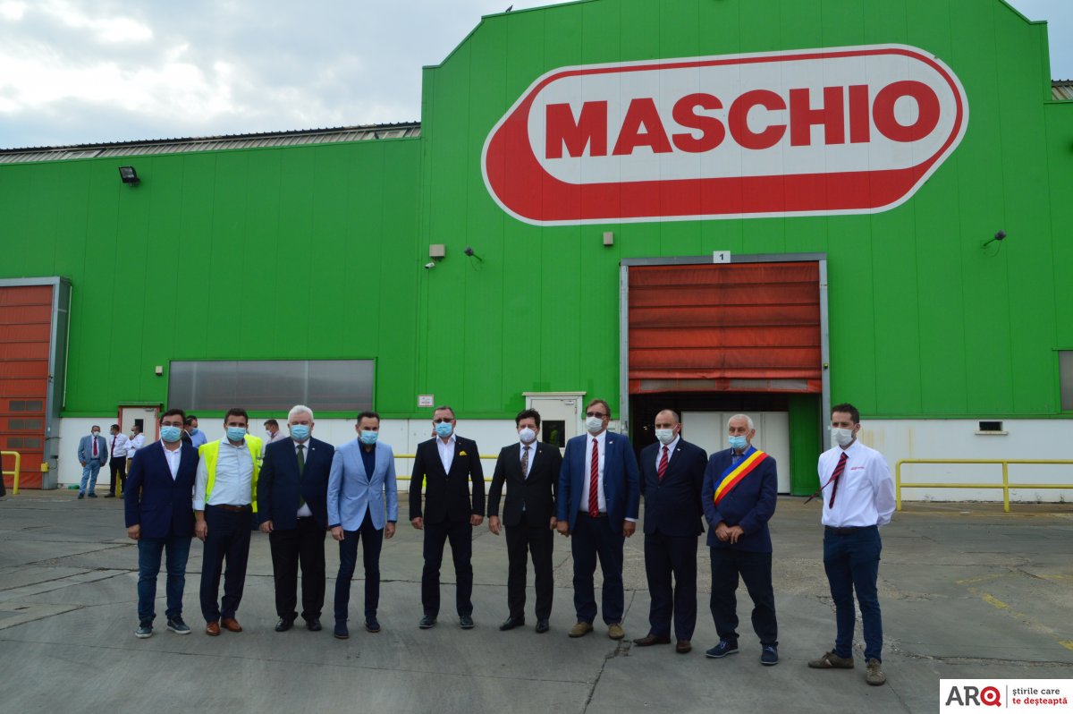 Ministrul Adrian Oros a vizitat fabrica Maschio Gaspardo, una dintre cele mai importante fabrici de utilaje agricole din Europa de Est (FOTO)