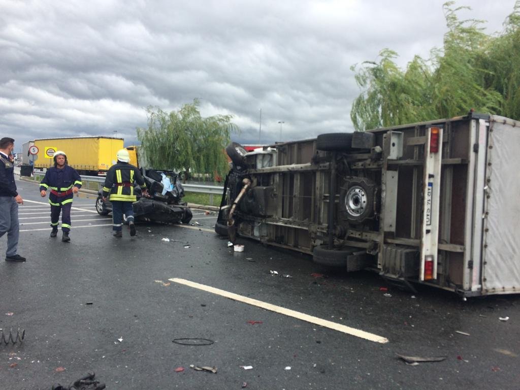 Accident cu șapte victime, dintre care trei copii, lângă Vama Nădlac (FOTO)