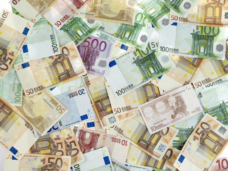 Cum vor fi distribuite miliardele de euro pe care le va primi România de la Uniunea Europeană