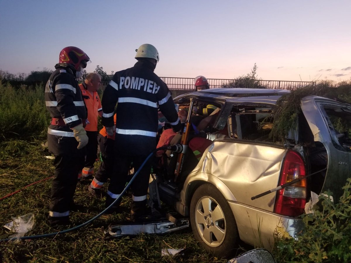 Accident cu Opel între Seleuș și Zărand