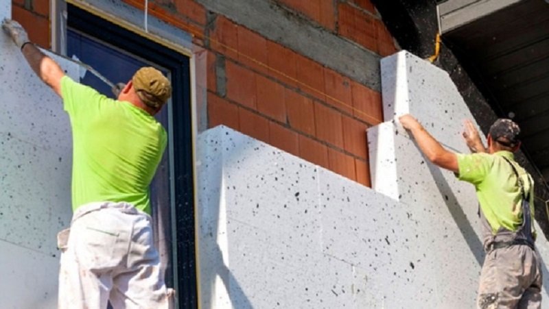 Bani De La Stat Pentru Romanii Care Vor Să Si Izoleze Casa Si Pentru Eficientizarea Consumului